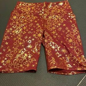 Fabletics Define High Waisted 9” Short Port Wine Foil Stardust Powerhold Large